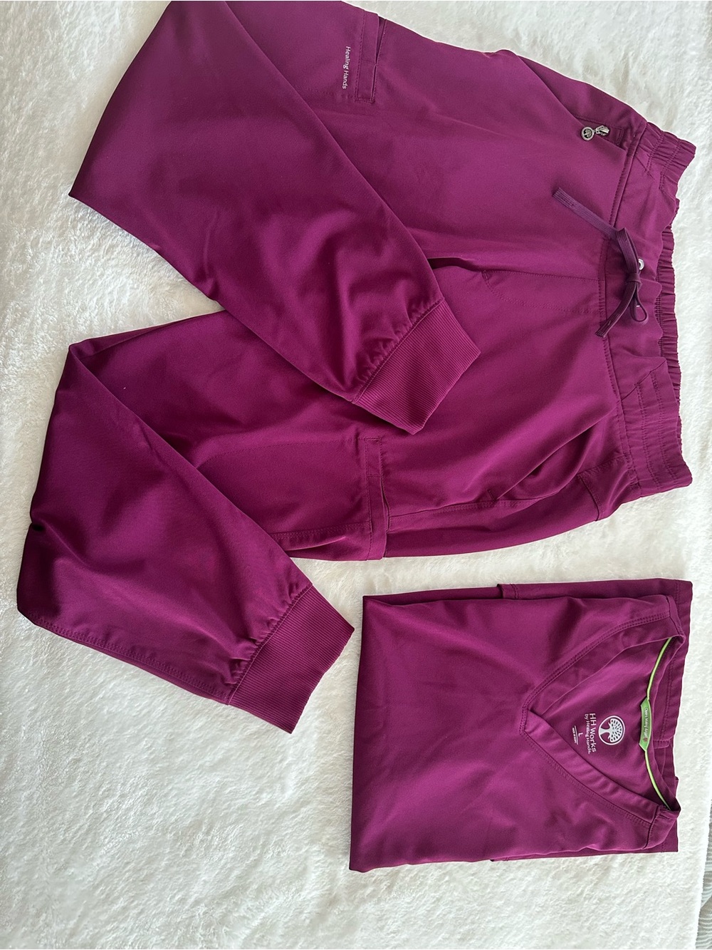 HH Works Burgundy Scrub Set • Large top/ Small petite jogger pants